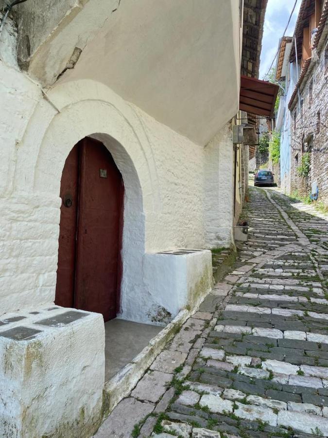 Lula Guesthouse Gjirokaster Exterior photo